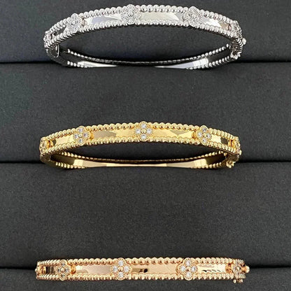 Mystic CLOVER BRACELET 4MM DIAMONDS