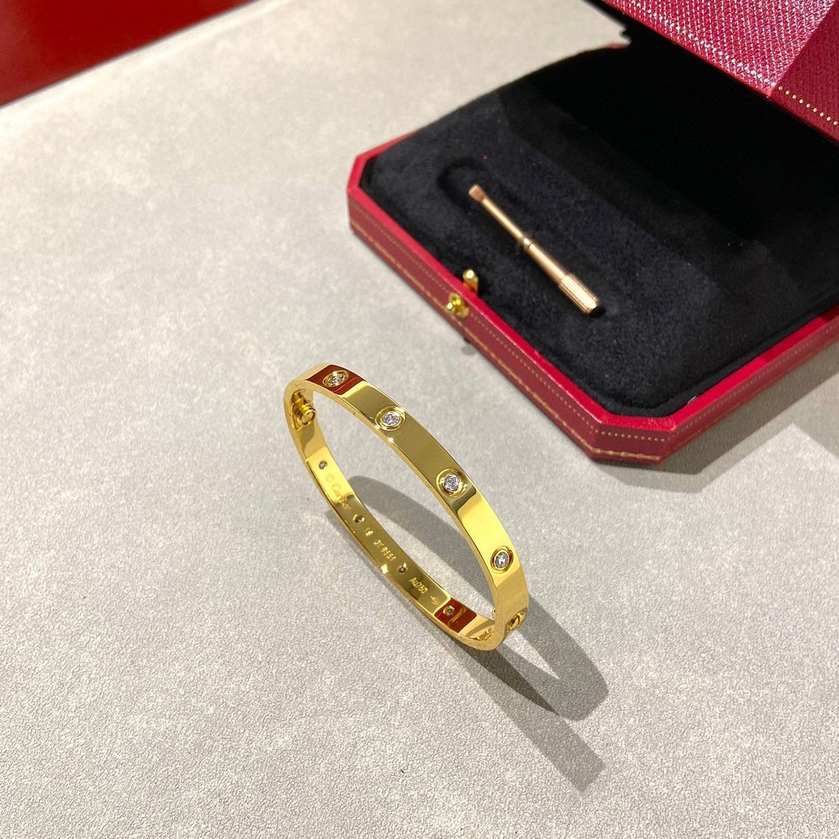 Mystic LOVE BRACELET 6.1MM 10 DIAMONDS