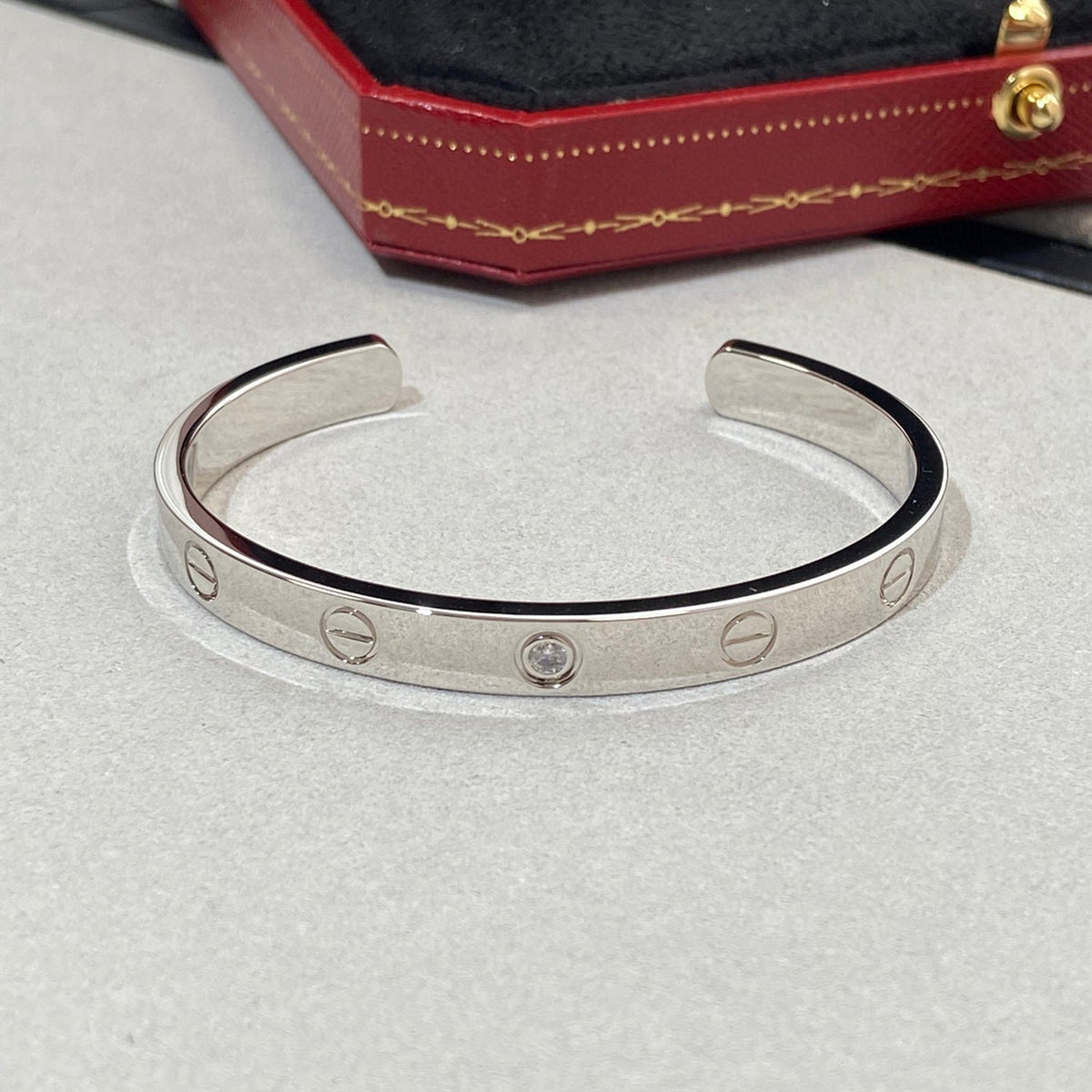 Mystic LOVE BRACELET 6.1MM 1 DIAMOND OPEN CUFF