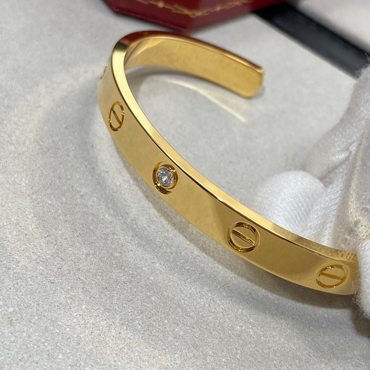 Mystic LOVE BRACELET 6.1MM 1 DIAMOND OPEN CUFF