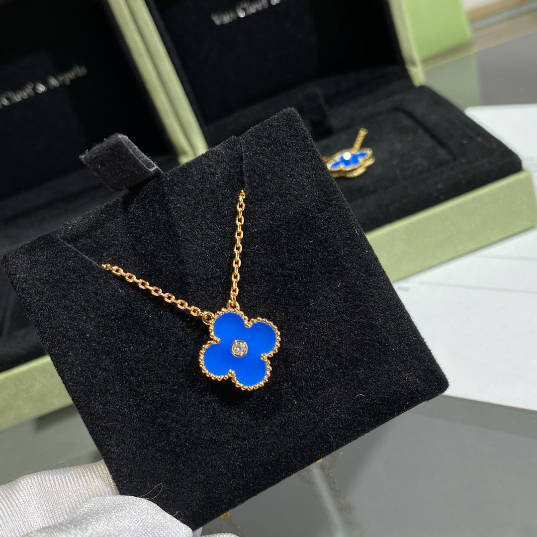 Mystic CLOVER 15MM DIAMOND AND BLUE AGATE NECKLACE