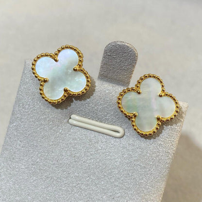 [Mystic ] CLOVER LARGE (20mm) 1 MOTIFS WHITE MOP STUD EARRINGS