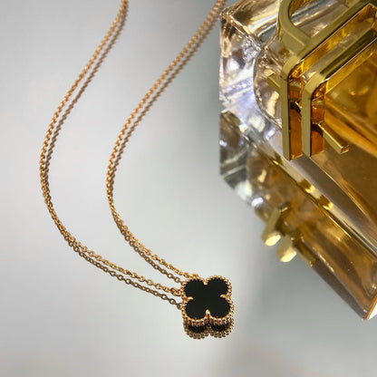Mystic CLOVER 15MM BLACK ONYX SINGLE FLOWER NECKLACE