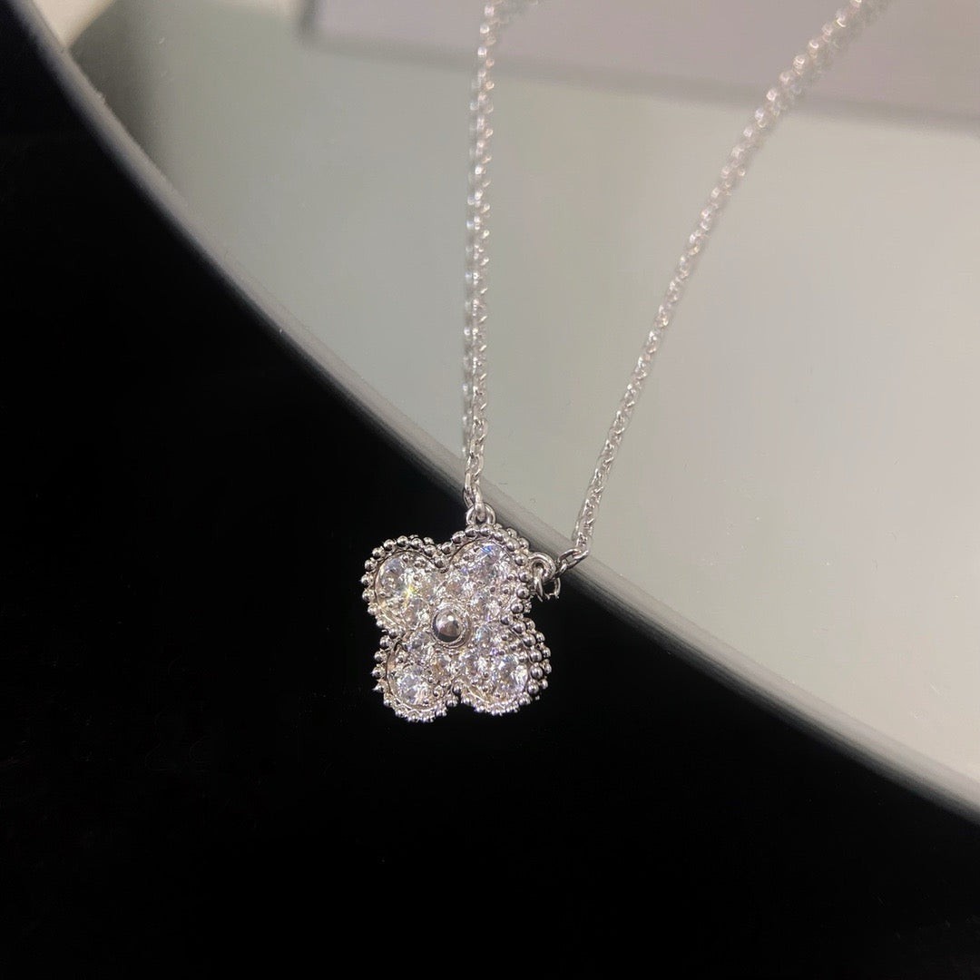 Mystic CLOVER 15MM DIAMOND SINGLE FLOWER NECKLACE