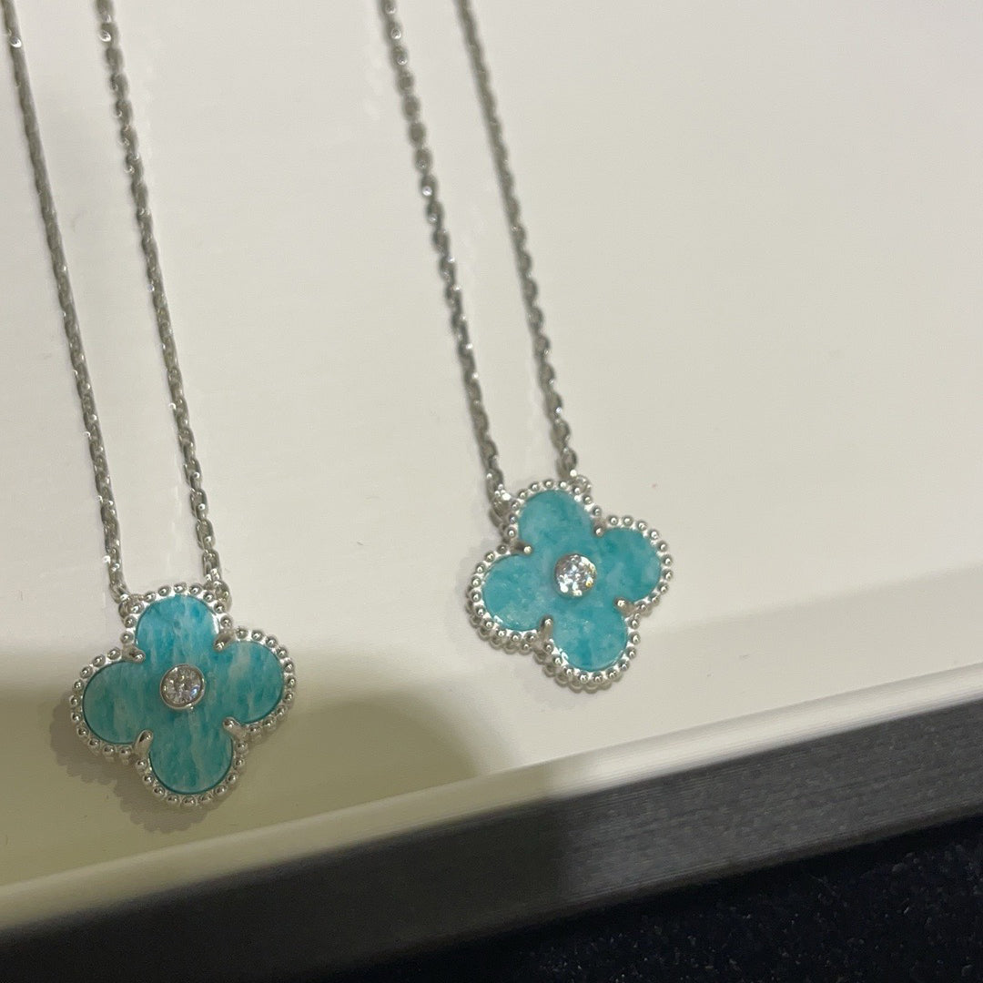 Mystic CLOVER 15MM DIAMOND SVRES PORCELAIN  NECKLACE SILVER