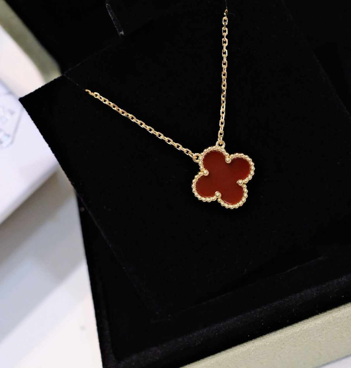 Mystic CLOVER 15MM CARNELIAN SINGLE FLOWER NECKLACE