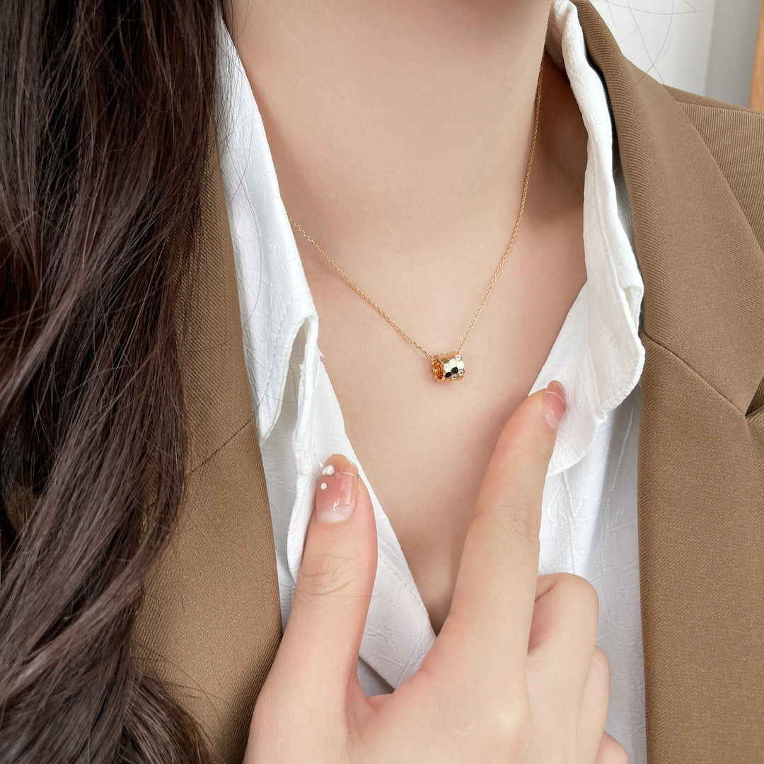 Mystic BEE MINI PEDANT DIAMOND NECKLACE