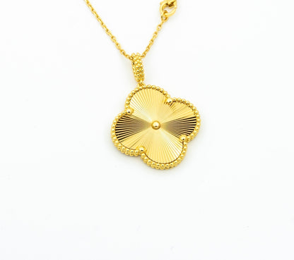 Mystic CLOVER 25MM PEDANT NECKLACE GOLD