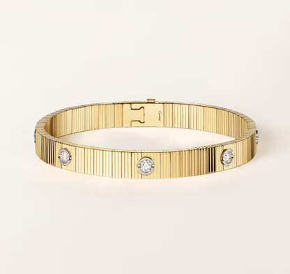 Mystic NEW MODEL LOVE 6.5 MM RING ，6 DIAMONDS