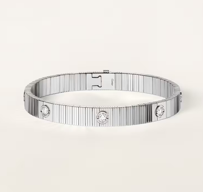 Mystic NEW MODEL LOVE 6.5 MM RING ，6 DIAMONDS