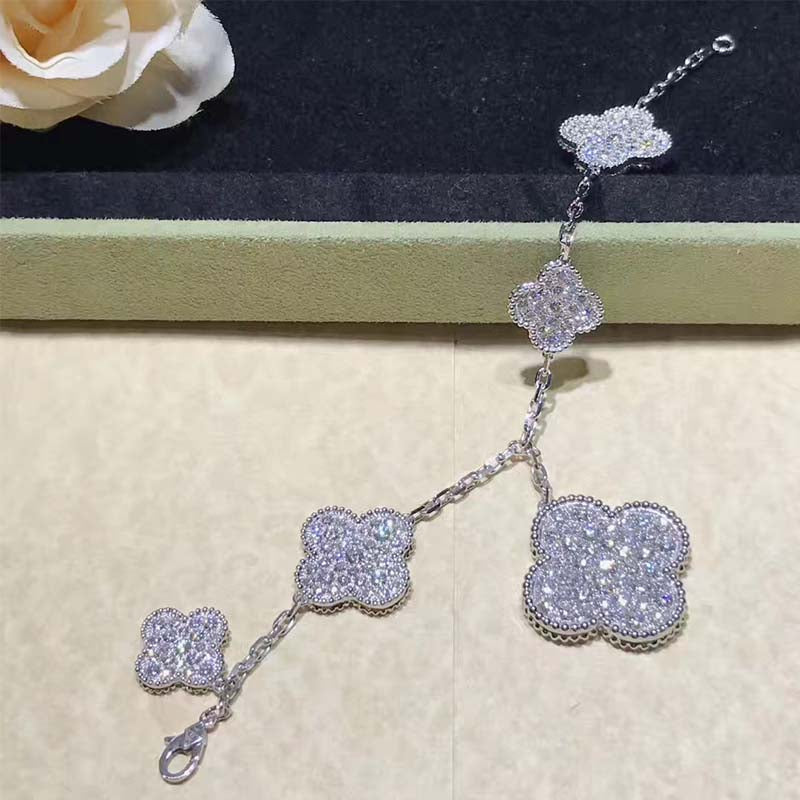 Mystic CLOVER 6 MOTIFS SILVER DIAMOND BRACELET