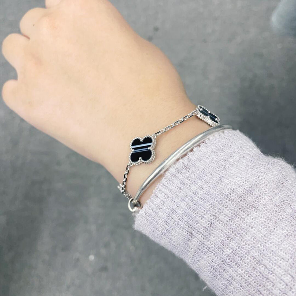 Mystic CLOVER 5 MOTIF VEINED ONYX BRACELET SILVER