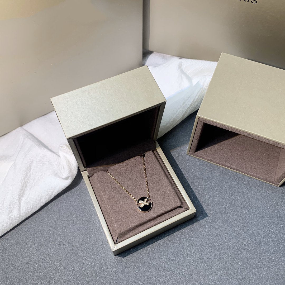 Mystic JEUX DE PINK GOLD DIAMOND NECKLACE
