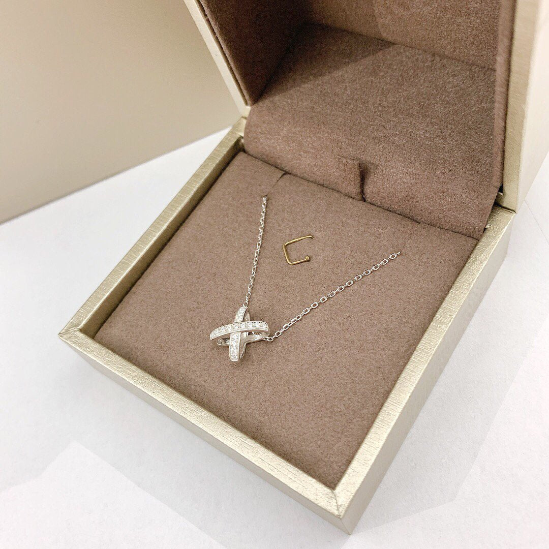 Mystic JEUX DE DIAMOND NECKLACE