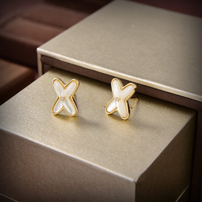 Mystic JEUX DE WHITE MOP GOLD DIAMOND EARRINGS