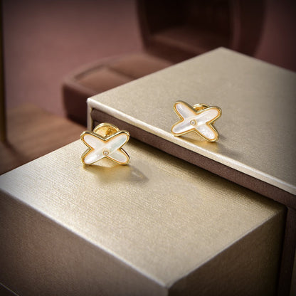 Mystic JEUX DE WHITE MOP GOLD DIAMOND EARRINGS