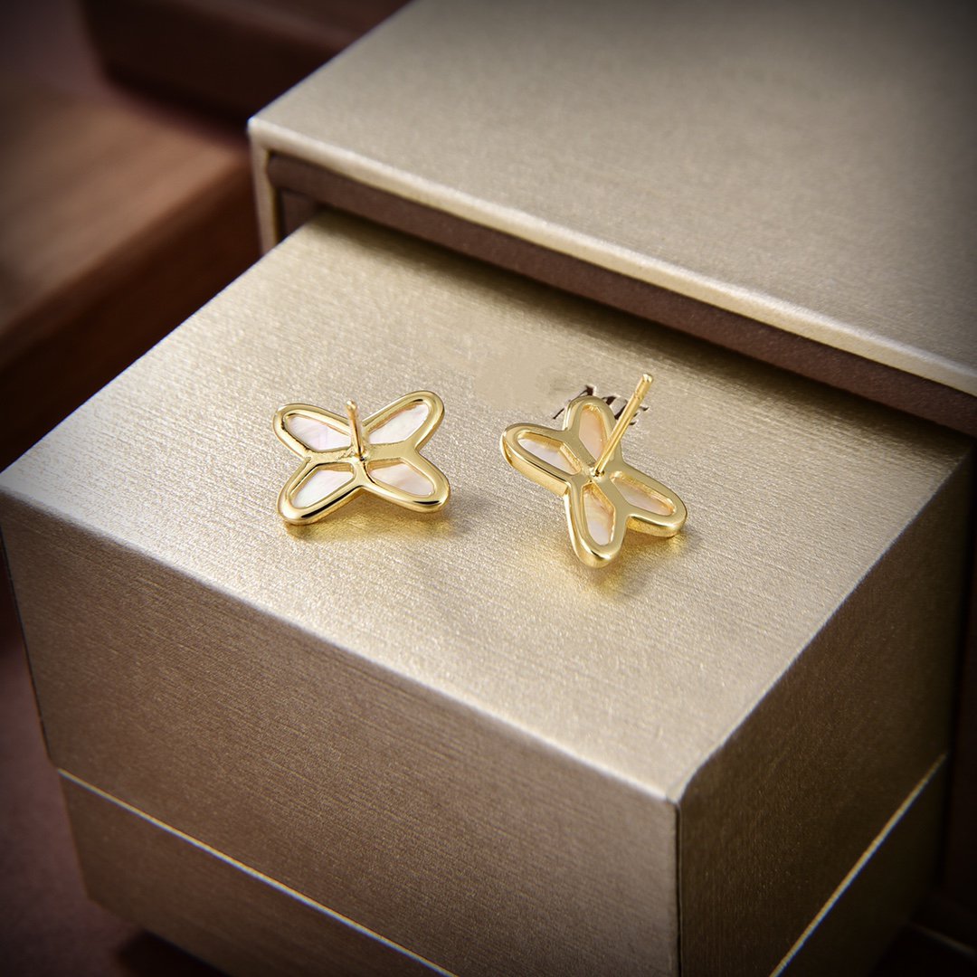 Mystic JEUX DE WHITE MOP GOLD DIAMOND EARRINGS