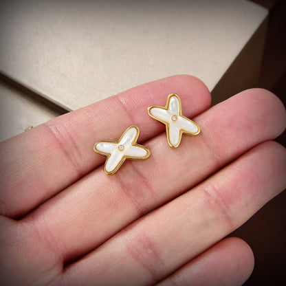 Mystic JEUX DE WHITE MOP GOLD DIAMOND EARRINGS