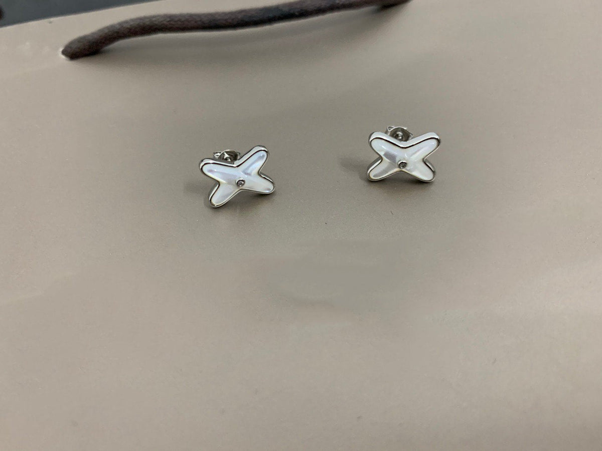 Mystic JEUX DE WHITE MOP SILVER DIAMOND EARRINGS