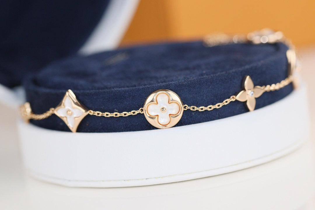 Mystic LEAF CLOVER BRACELET