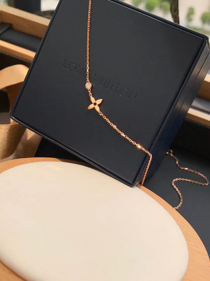 Mystic BLOSSOM PENDANT PINK GOLD AND DIAMOND