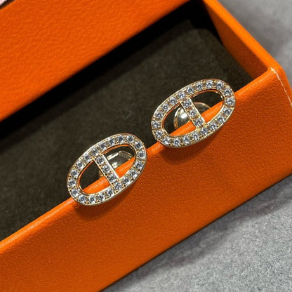Mystic HM FULL DIAMOND PIG NOSE STUD EARRINGS