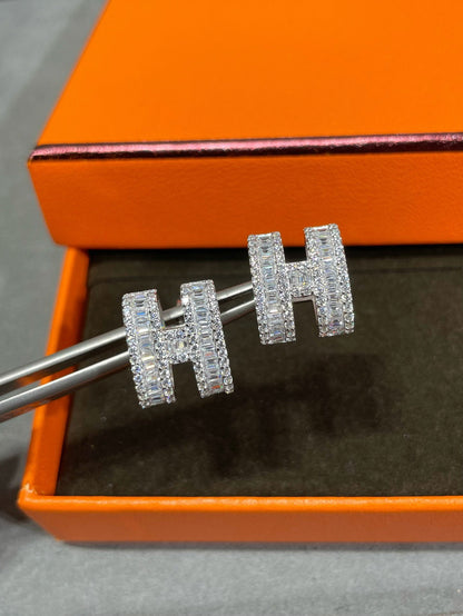 Mystic H STUD EARRINGS WITH SILVER DIAMONDS