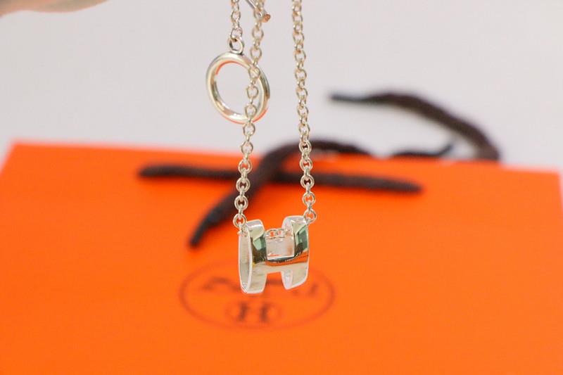 Mystic HM NECKLACE H LETTER OVAL SERIES