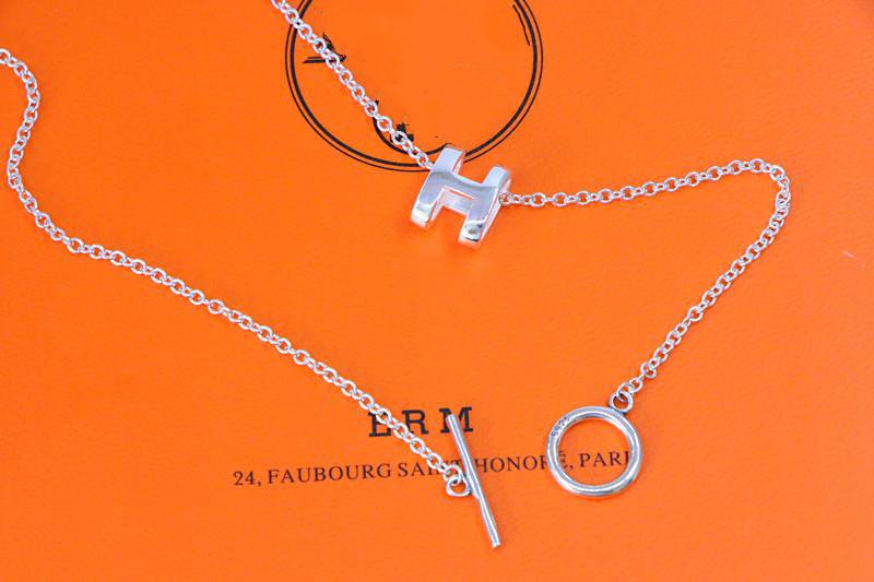 Mystic HM NECKLACE H LETTER OVAL SERIES