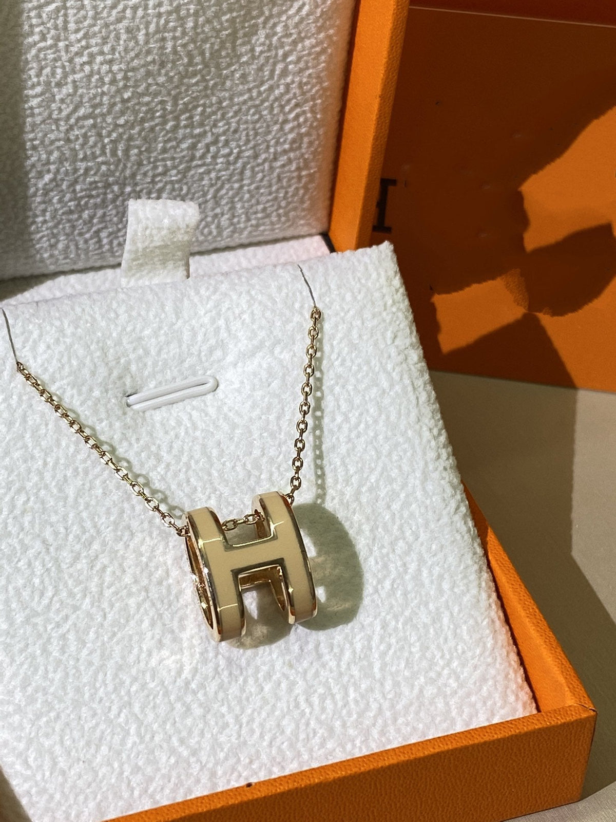 Mystic HM CLIC YELLOW ENAMEL GOLD NECKLACE