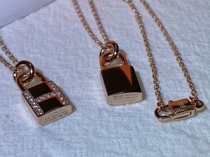 Mystic HM ADVANCED NICHE LOCK HEAD NECKLACE DIAMONDS