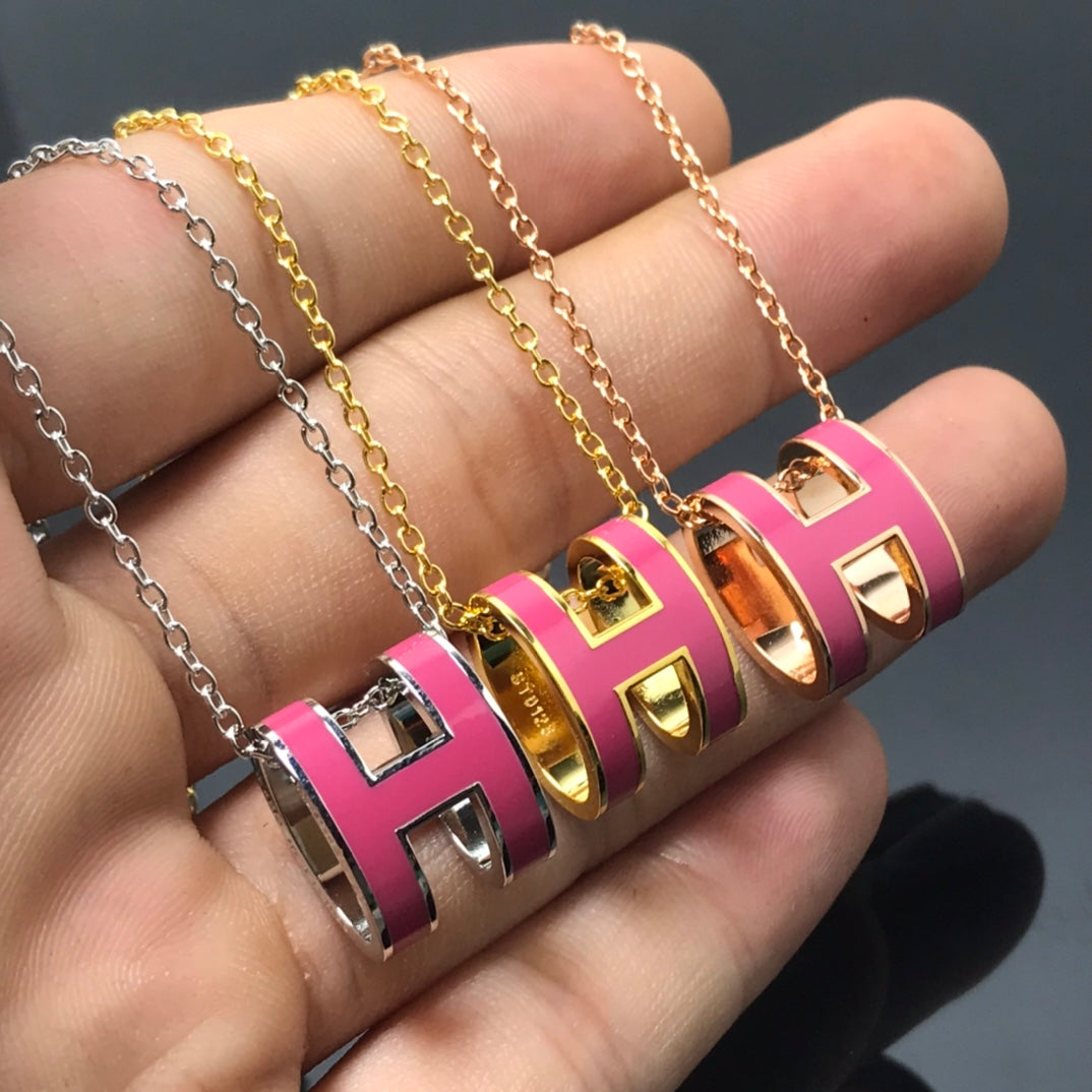 Mystic H NECKLACE PINK