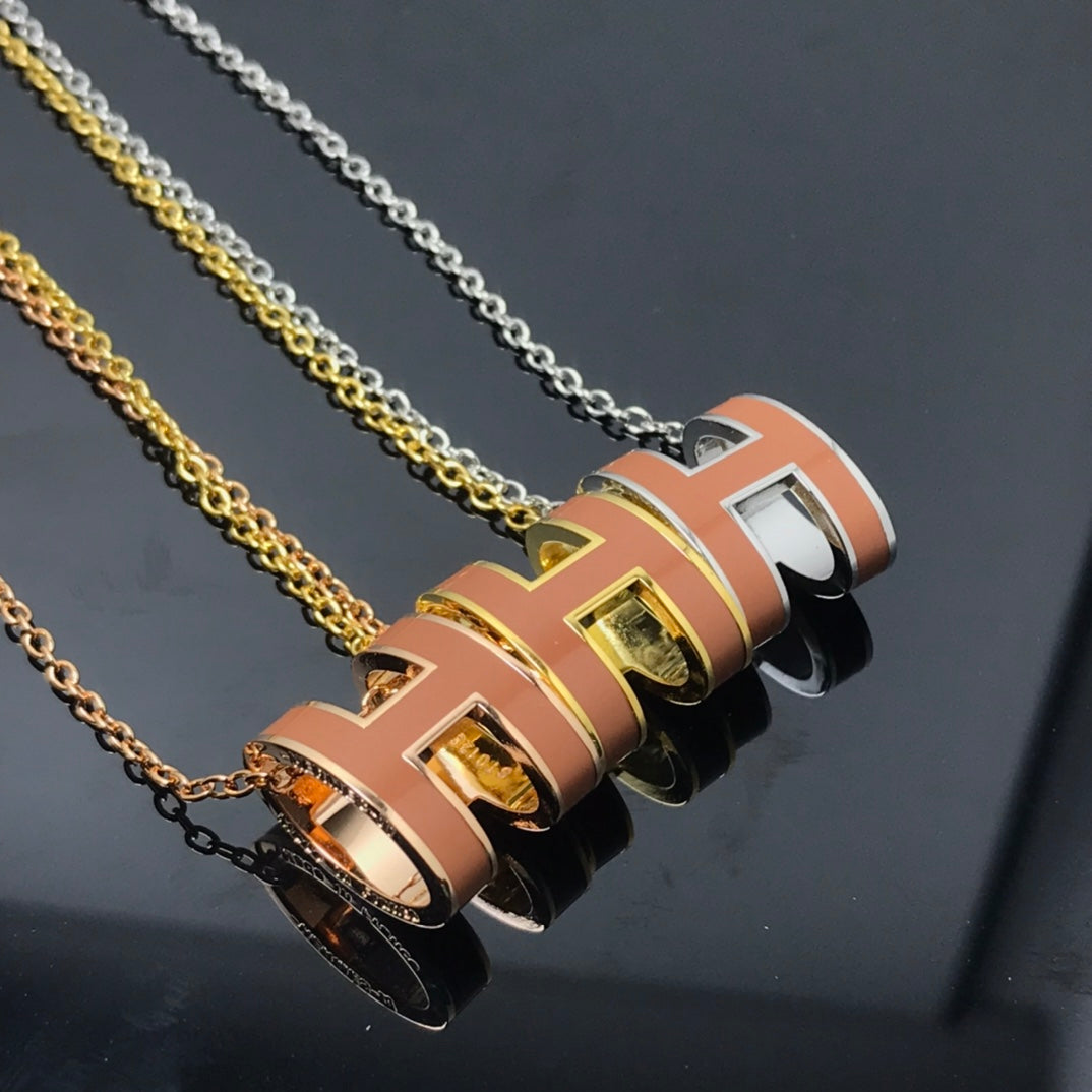 Mystic H NECKLACE BROWN