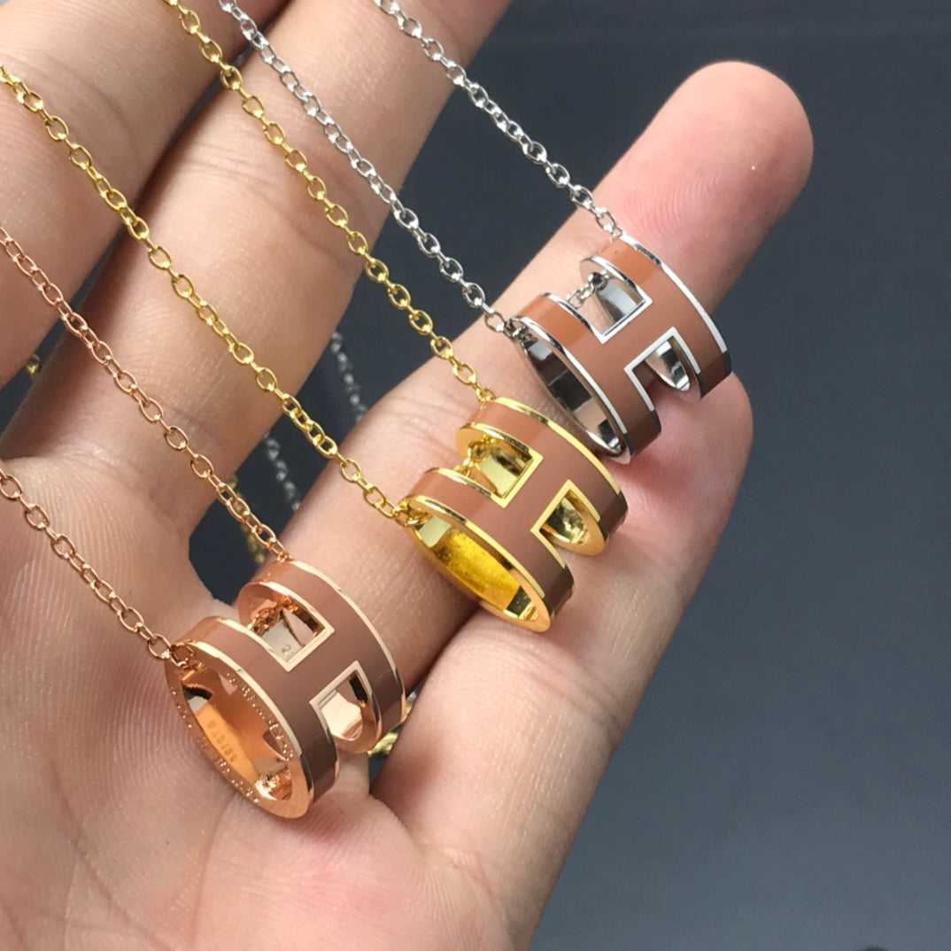 Mystic H NECKLACE BROWN