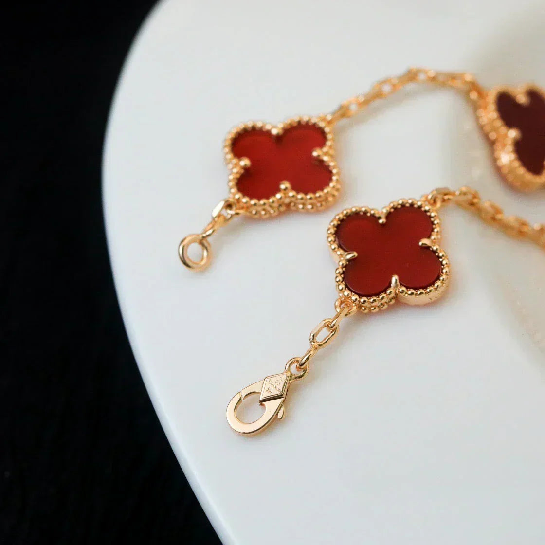 [Mystic ]New  CLOVER 5 MOTIF RED CORNELIAN BRACELET COLLECTION