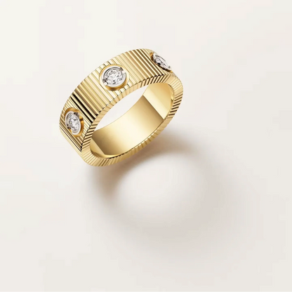 Mystic NEW MODEL LOVE 6.5 MM RING ，6 DIAMONDS