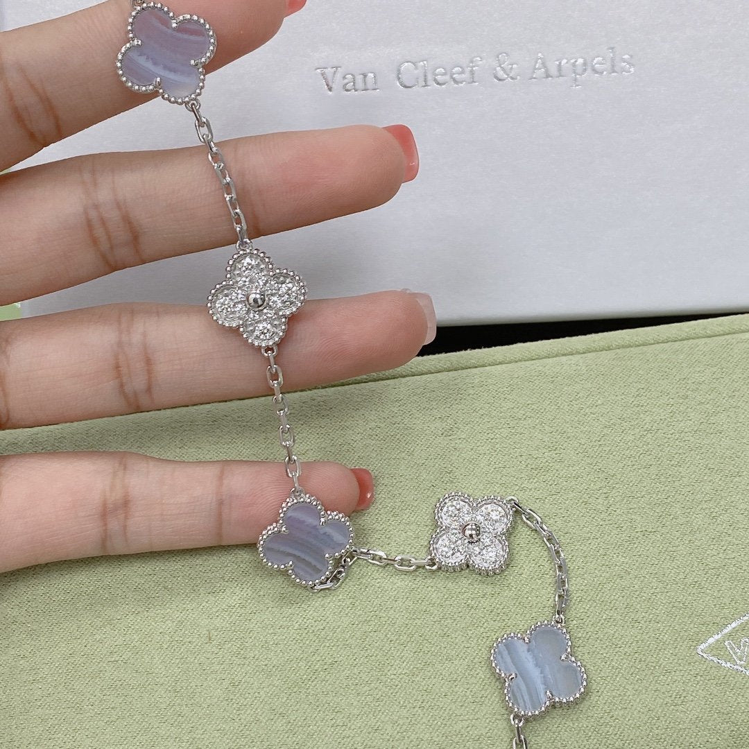 [Mystic ]New  CLOVER 5 MOTIF PURPLE CHALCEDONY BRACELET COLLECTION