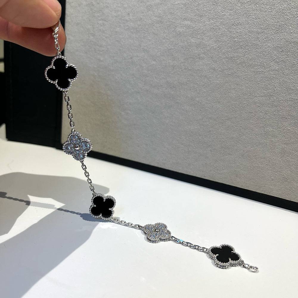[Mystic ]New CLOVER 5 MOTIF ONYXS BRACELET COLLECTION