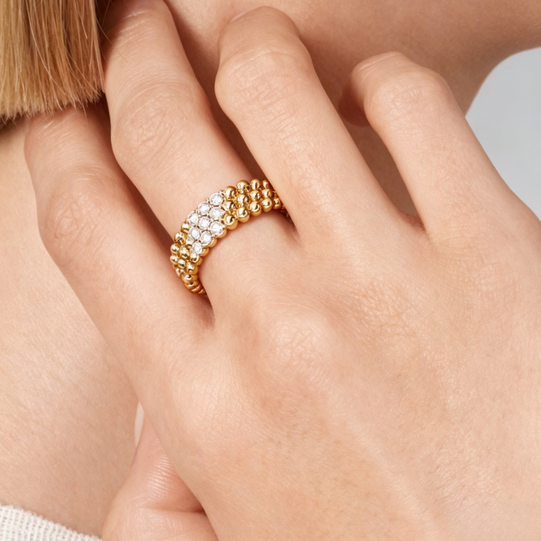 [Mystic ]  THREE-ROW DIAMOND RING