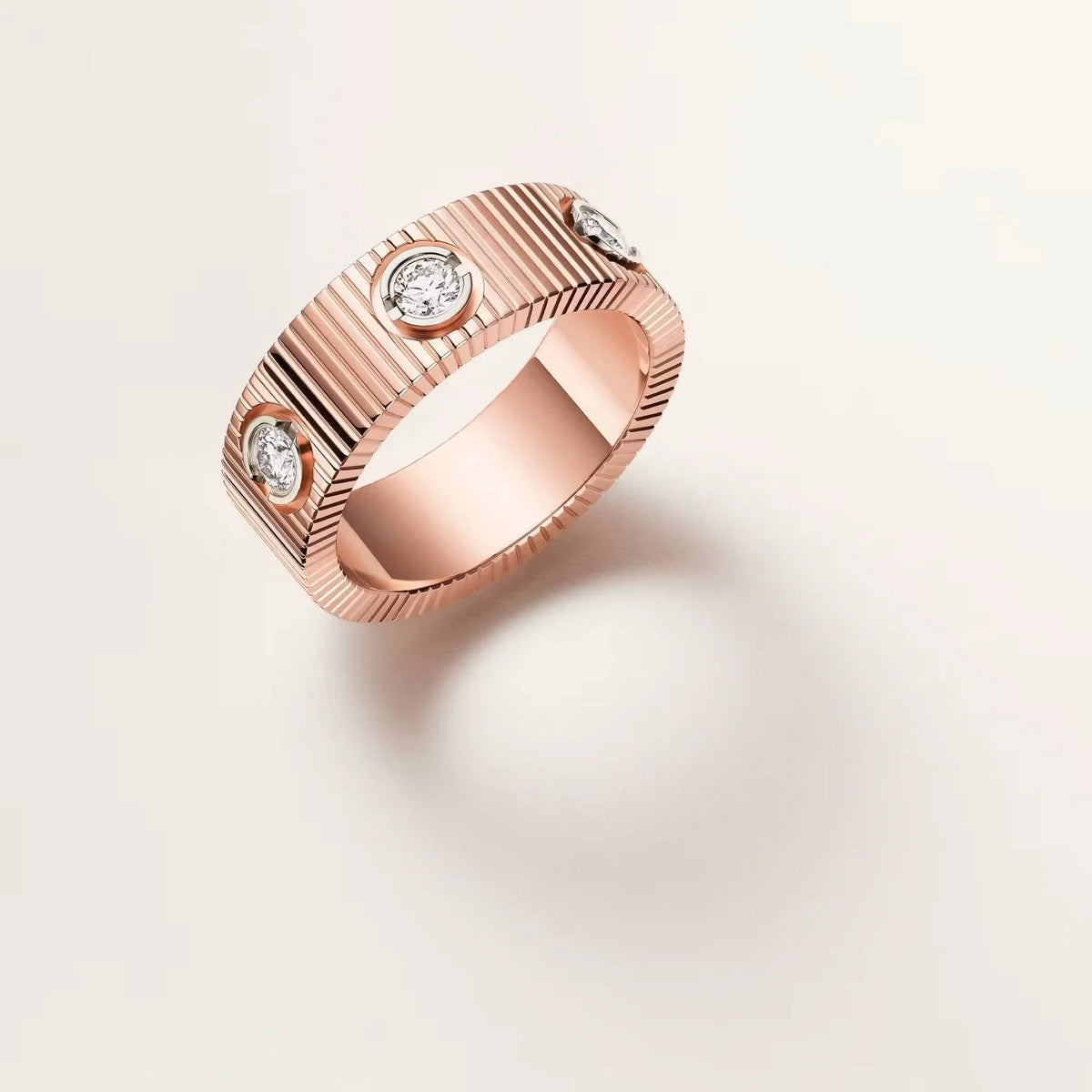 Mystic NEW MODEL LOVE 6.5 MM RING ，6 DIAMONDS