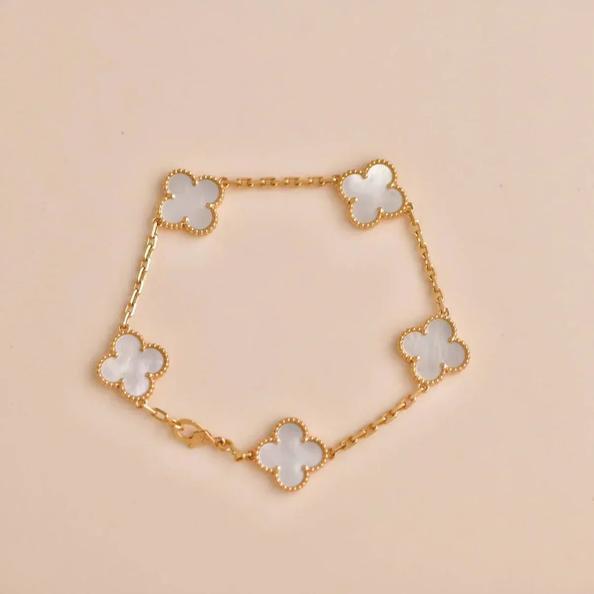 [Mystic ]New CLOVER WHITE PEARL MOP 5 MOTIF BRACELET COLLECTION