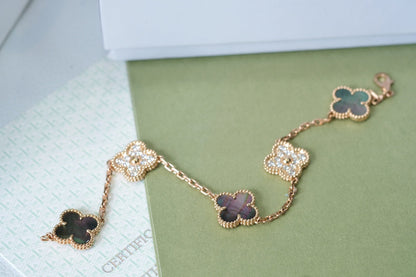 [Mystic ]New CLOVER 5 MOTIF GRAY MOP BRACELET COLLECTION