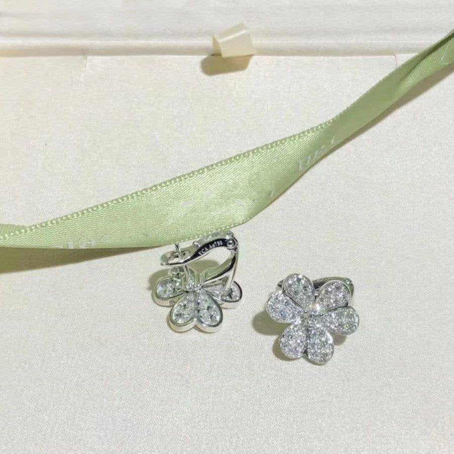 Mystic FRIVOLE SILVER FLOWER DIAMOND EARRINGS