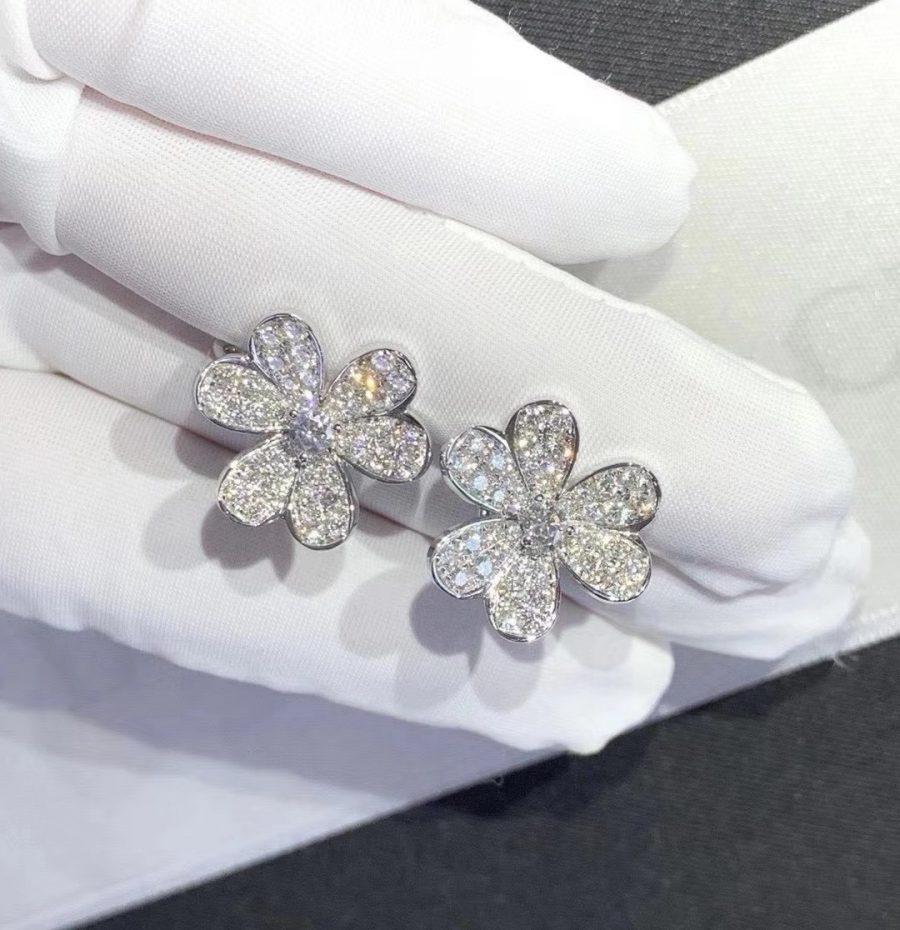 Mystic FRIVOLE SILVER FLOWER DIAMOND EARRINGS