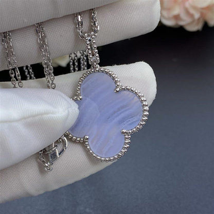 Mystic CLOVER SILVER CHALCEDONY BIG CLOVER NECKLACE