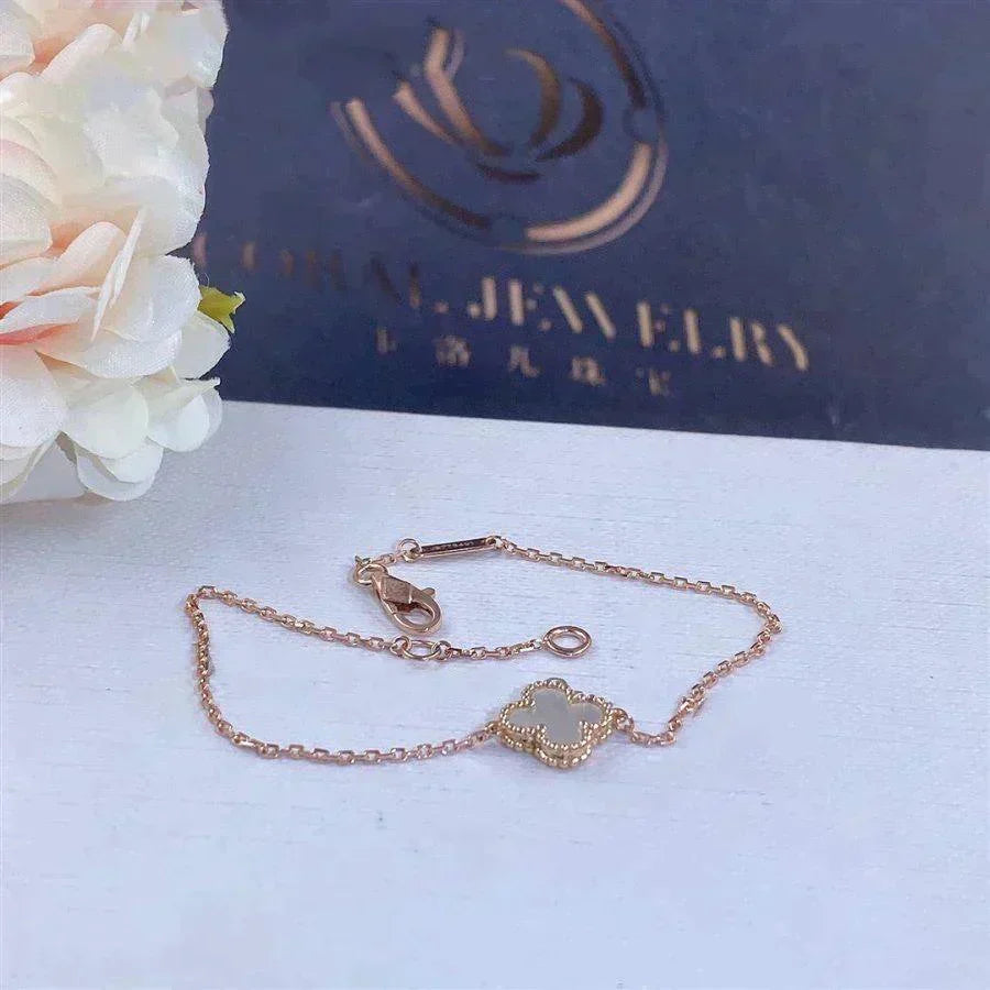 Mystic CLOVER WHITE MOP SINGLE FLOWER BRACELET