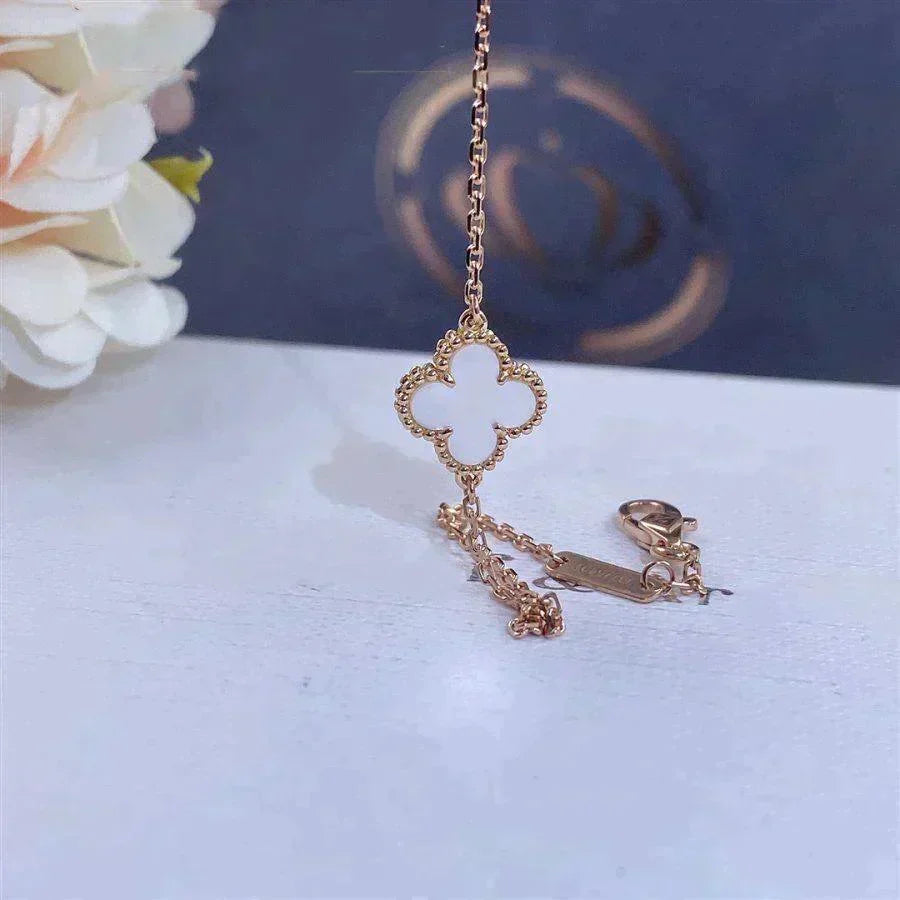 Mystic CLOVER WHITE MOP SINGLE FLOWER BRACELET