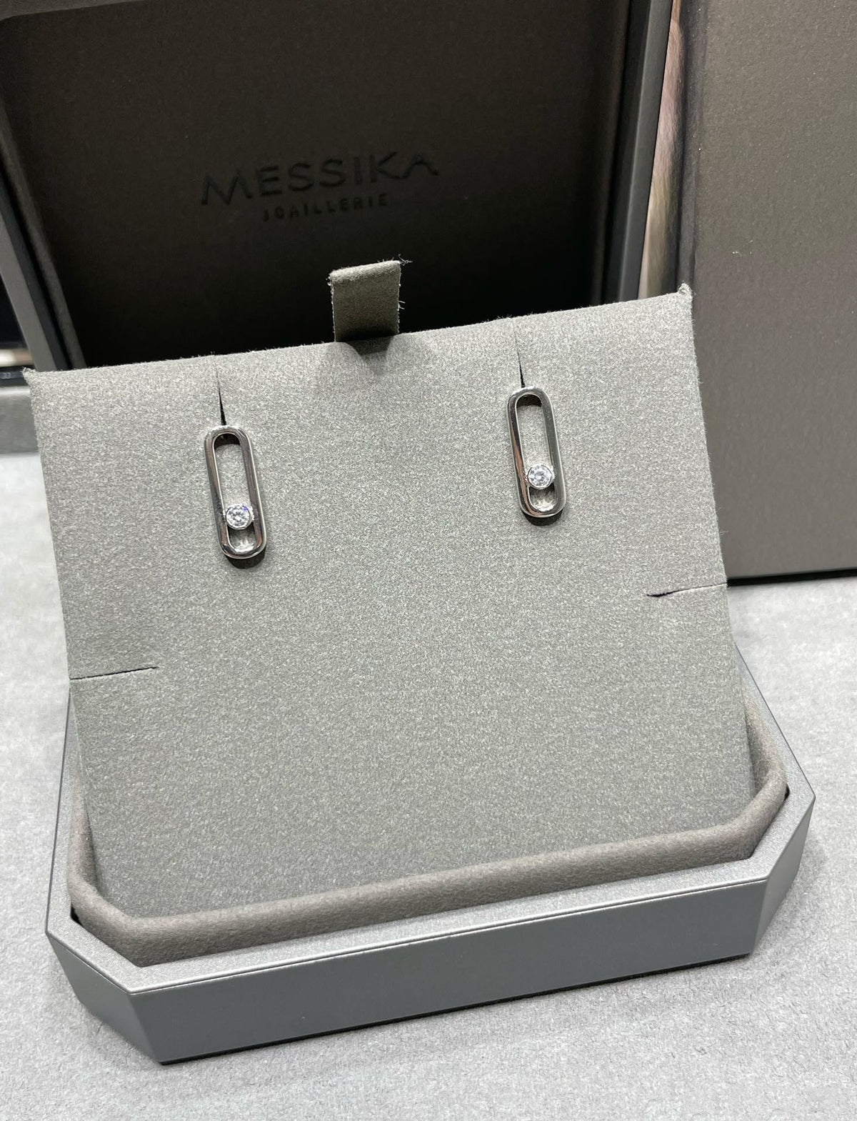 [Mystic]MOVE UNO SMALL 1 DIAMOND EARRINGS