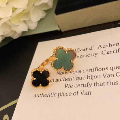 Mystic CLOVER BETWEEN THE FINGER RING