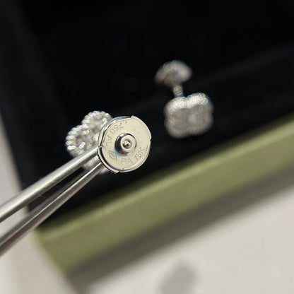 Mystic CLOVER MINI DIAMOND STUD EARRINGS